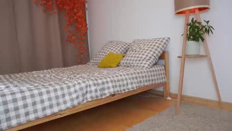 Taya online show from 6, 10, 2025