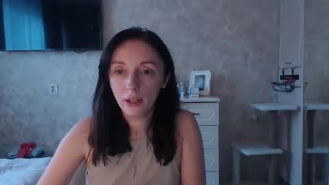 Snapshot of hellokittykaty chatting on 28, 2, 2025 Victory online show from 28, 2, 2025