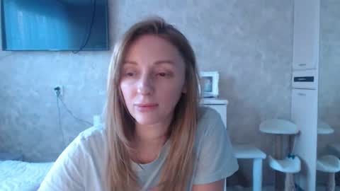 Snapshot of hellokittykaty chatting on 3, 2, 2026 Victory online show from 3, 2, 2026