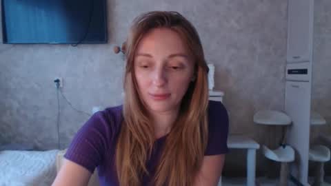 Snapshot of hellokittykaty chatting on 5, 2, 2026 Victory online show from 5, 2, 2026