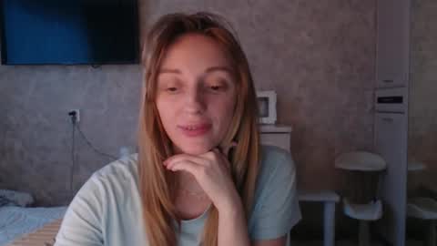 Snapshot of hellokittykaty chatting on 9, 2, 2026 Victory online show from 9, 2, 2026