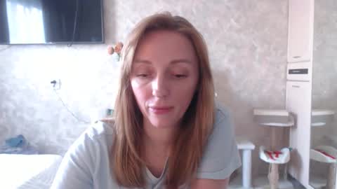 Snapshot of hellokittykaty chatting on 30, 4, 2026 Victory online show from 30, 4, 2026