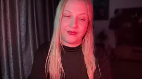 Snapshot of hellyriddle chatting on 6, 10, 2025 DeleteyourSadness online show from 6, 10, 2025