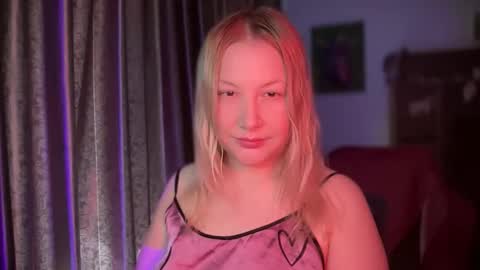 Snapshot of hellyriddle chatting on 3, 4, 2026 DeleteyourSadness online show from 3, 4, 2026