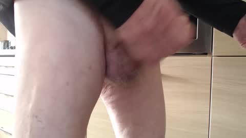 older cock online show from 25, 3, 2026
