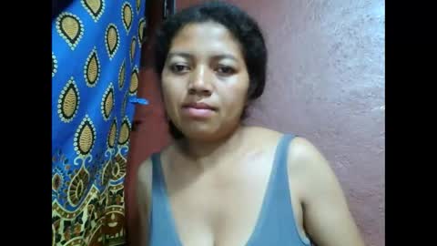 Snapshot of henitsaldy chatting on 24, 9, 2025 henitsaldy online show from 24, 9, 2025