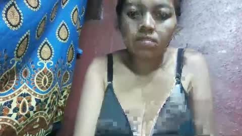 Snapshot of henitsaldy chatting on 27, 9, 2025 henitsaldy online show from 27, 9, 2025