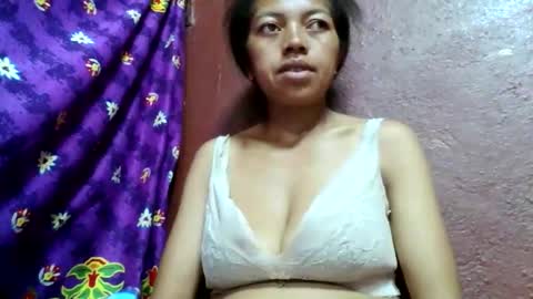 Snapshot of henitsaldy chatting on 1, 5, 2026 henitsaldy online show from 1, 5, 2026