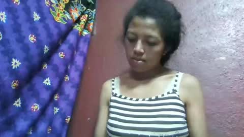 Snapshot of henitsaldy chatting on 17, 5, 2026 henitsaldy online show from 17, 5, 2026