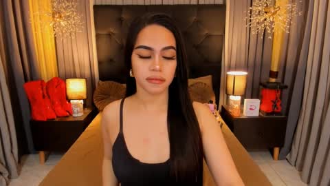 Snapshot of hennessygoddess69 chatting on 14, 1, 2025 HENNESSY online show from 14, 1, 2025