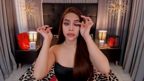 Snapshot of hennessygoddess69 chatting on 11, 2, 2025 HENNESSY online show from 11, 2, 2025