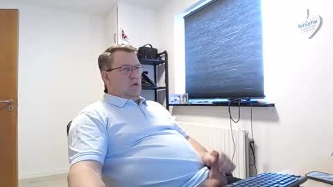 henrikrp1971 online show from 7, 3, 2025