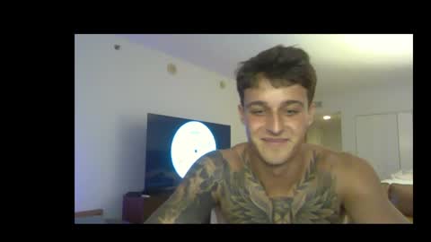 Snapshot of henrydesanti chatting on 12, 5, 2026 henrydesanti online show from 12, 5, 2026