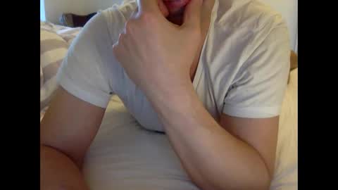 Henryhipster  sub  spank useme new Europe Twink kiss first fit kinky naughty online show from 16, 1, 2026