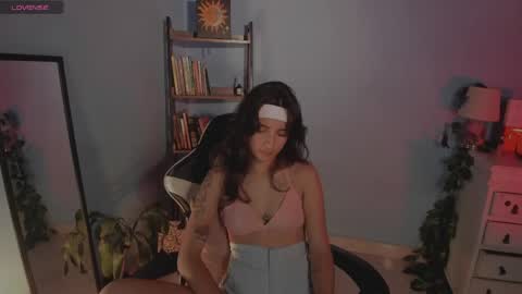Snapshot of hera_069 chatting on 28, 4, 2026 Hello I am Valentina independent Colombian model I love sensuality and pleasure welcome online show from 28, 4, 2026