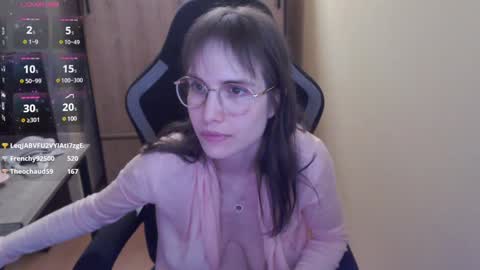 Snapshot of heraluna_ chatting on 17, 1, 2025 HeraLuna  online show from 17, 1, 2025