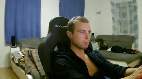 Snapshot of herbstenden chatting on 20, 5, 2026 John Pearl online show from 20, 5, 2026