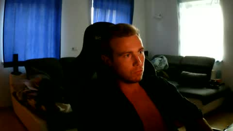 Snapshot of herbstenden chatting on 24, 5, 2026 John Pearl online show from 24, 5, 2026