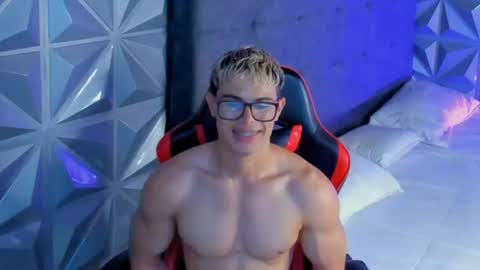 Snapshot of hercules_12345 chatting on 15, 6, 2026 Hercules online show from 15, 6, 2026