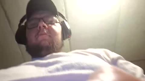 Hereforbootyyyy online show from 5, 4, 2026