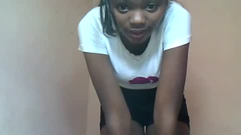 Snapshot of herisse01 chatting on 21, 6, 2026 herisse01 online show from 21, 6, 2026