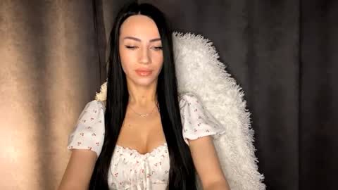 Snapshot of herlindagaribaldi chatting on 14, 10, 2025 Eva online show from 14, 10, 2025