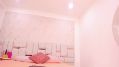 hermione_brown online show from 1, 4, 2026