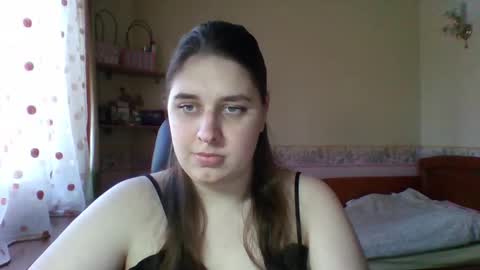 hess_luna_ online show from 5, 3, 2026