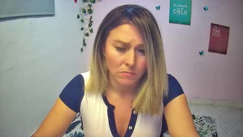 Hestesiaxx online show from 19, 2, 2026