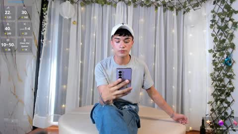 Snapshot of hetero27cum chatting on 19, 1, 2025 Euphoria Boys online show from 19, 1, 2025
