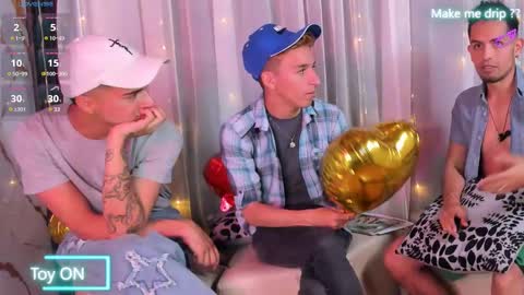 Snapshot of hetero27cum chatting on 10, 2, 2025 Euphoria Boys online show from 10, 2, 2025
