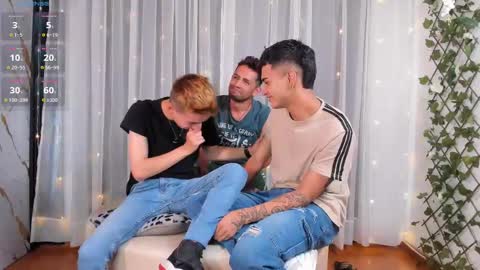 Snapshot of hetero27cum chatting on 17, 2, 2025 Euphoria Boys online show from 17, 2, 2025