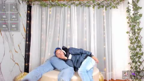 Snapshot of hetero27cum chatting on 4, 3, 2025 Euphoria Boys online show from 4, 3, 2025