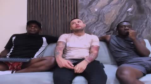 heteros men online show from 13, 10, 2025