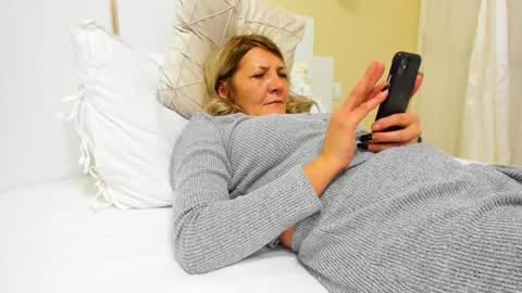 Snapshot of heyheygrey chatting on 13, 2, 2025 Heyheygrey online show from 13, 2, 2025