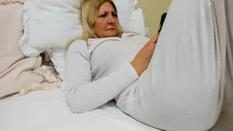 Snapshot of heyheygrey chatting on 5, 3, 2025 Heyheygrey online show from 5, 3, 2025