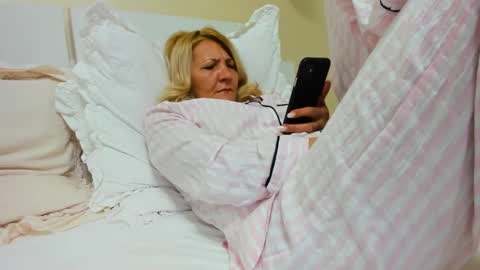 Snapshot of heyheygrey chatting on 9, 3, 2025 Heyheygrey online show from 9, 3, 2025