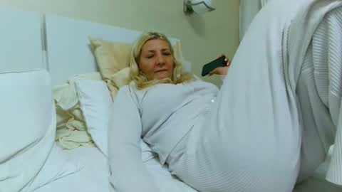 Snapshot of heyheygrey chatting on 13, 11, 2025 Heyheygrey online show from 13, 11, 2025