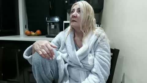 Snapshot of heyheygrey chatting on 3, 2, 2026 Heyheygrey online show from 3, 2, 2026