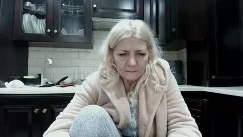 Snapshot of heyheygrey chatting on 10, 2, 2026 Heyheygrey online show from 10, 2, 2026