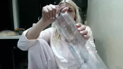 Snapshot of heyheygrey chatting on 1, 3, 2026 Heyheygrey online show from 1, 3, 2026