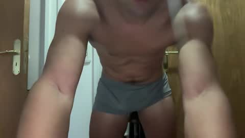 hhernan1 online show from 25, 11, 2025