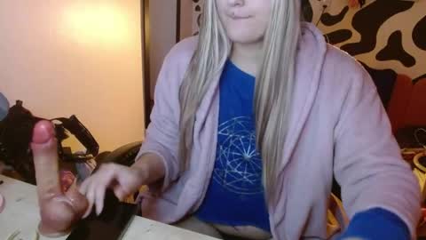 Elora online show from 19, 5, 2026