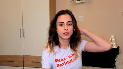 Snapshot of hidden_gem__ chatting on 24, 10, 2025 Ana online show from 24, 10, 2025