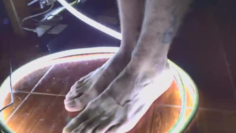 hideonbush online show from 12, 9, 2025