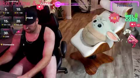 Snapshot of highclass92i chatting on 8, 11, 2025 High4This online show from 8, 11, 2025