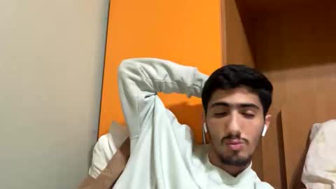 Snapshot of hihi9697 chatting on 9, 3, 2025 hihi9697 online show from 9, 3, 2025