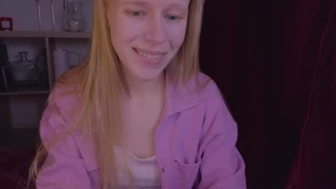 Chloe online show from 3, 2, 2025