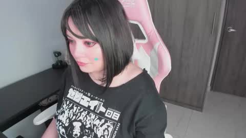 Snapshot of hikaru_arimura chatting on 28, 10, 2025 hikaru_arimura online show from 28, 10, 2025