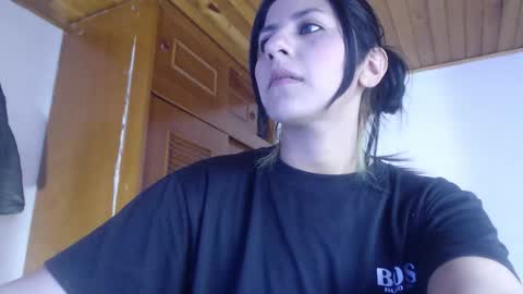 hilaril18 online show from 16, 9, 2025